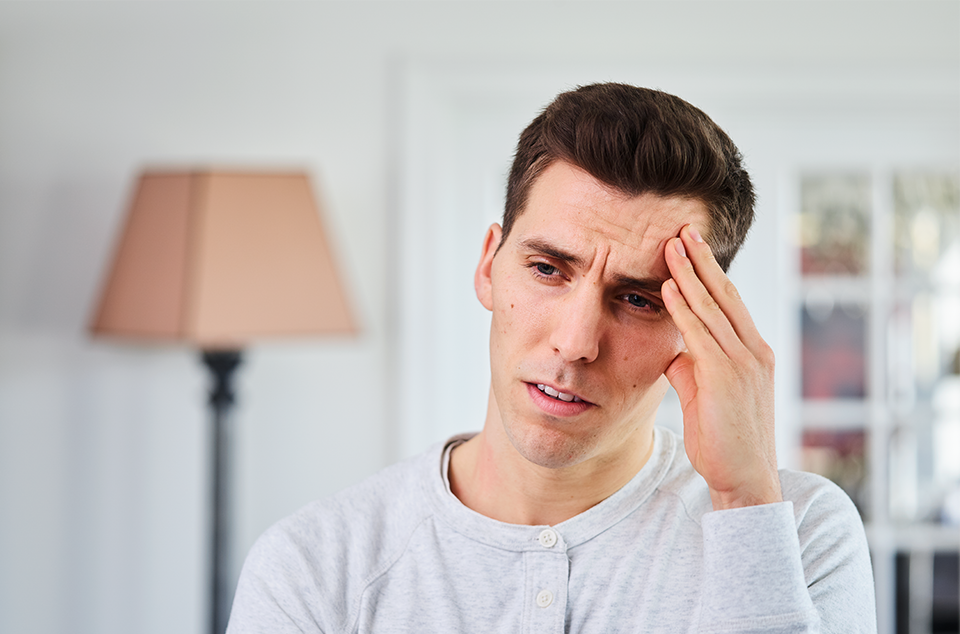 Hvordan lindrer jeg min hovedpine, og hvad kan jeg gøre for at forebygge den?
